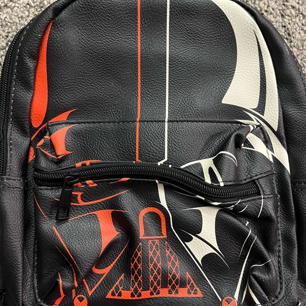 Star Wars Darth Vader Mini Backpack - Picture 2 of 4